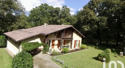 Traditional house 5 rooms of 131 m² in Candresse (40180)