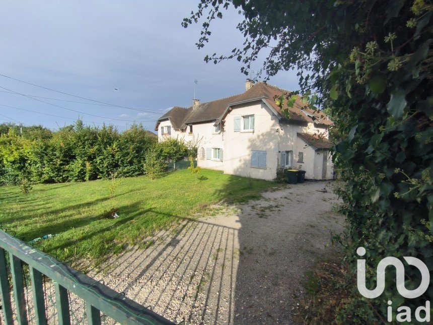 House 5 rooms of 123 m² in Tillières-sur-Avre (27570)