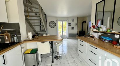 House 4 rooms of 85 m² in Fléac (16730)