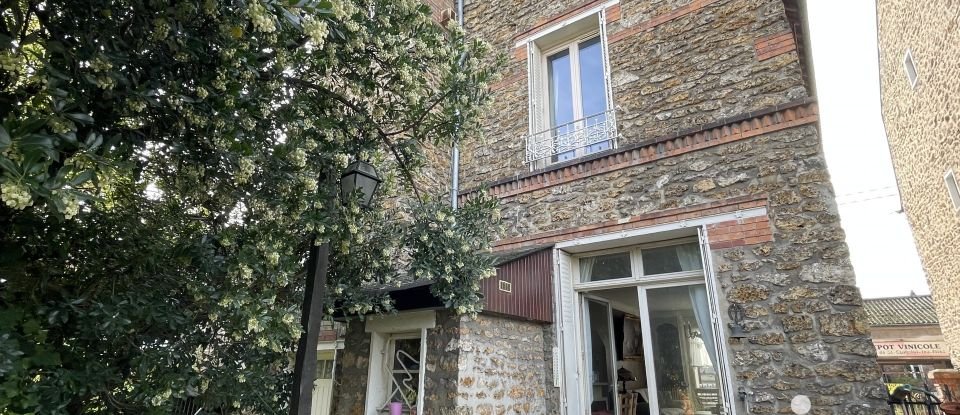 Maison traditionnelle 6 pièces de 135 m² à Savigny-sur-Orge (91600)