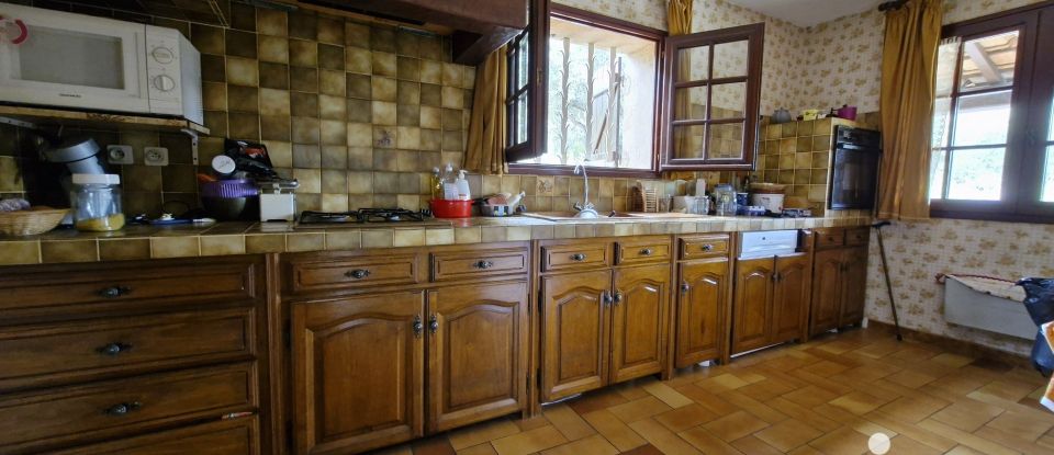 Traditional house 4 rooms of 105 m² in Le Revest-les-Eaux (83200)