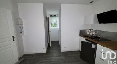 Studio 1 room of 30 m² in Carhaix-Plouguer (29270)