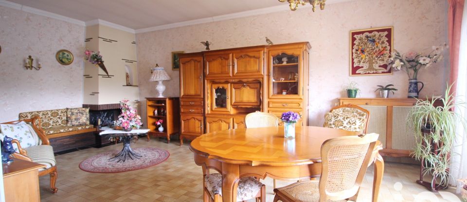 Maison traditionnelle 5 pièces de 144 m² à Claye-Souilly (77410)