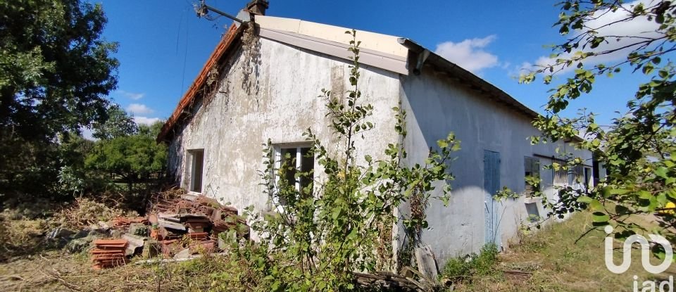 Terrain de 2 093 m² à Cherbonnières (17470)