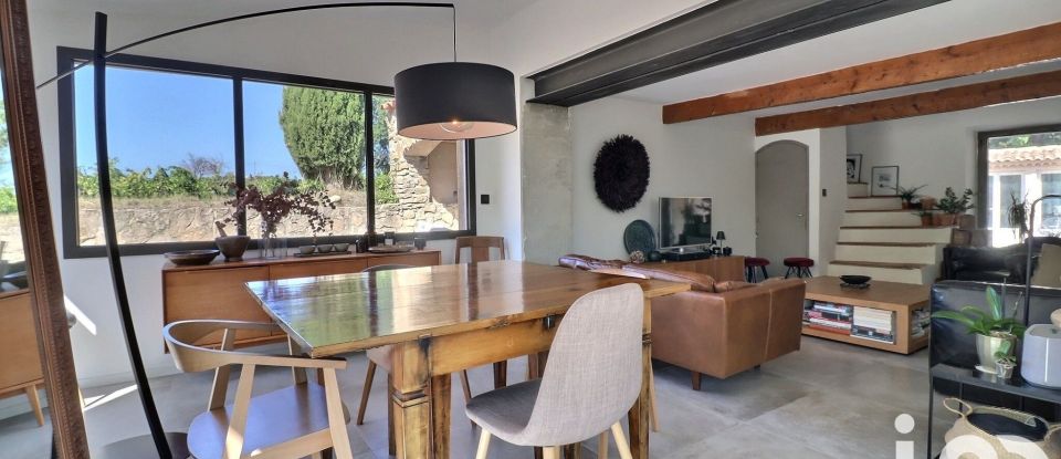 Maison traditionnelle 8 pièces de 222 m² à Le Castellet (83330)