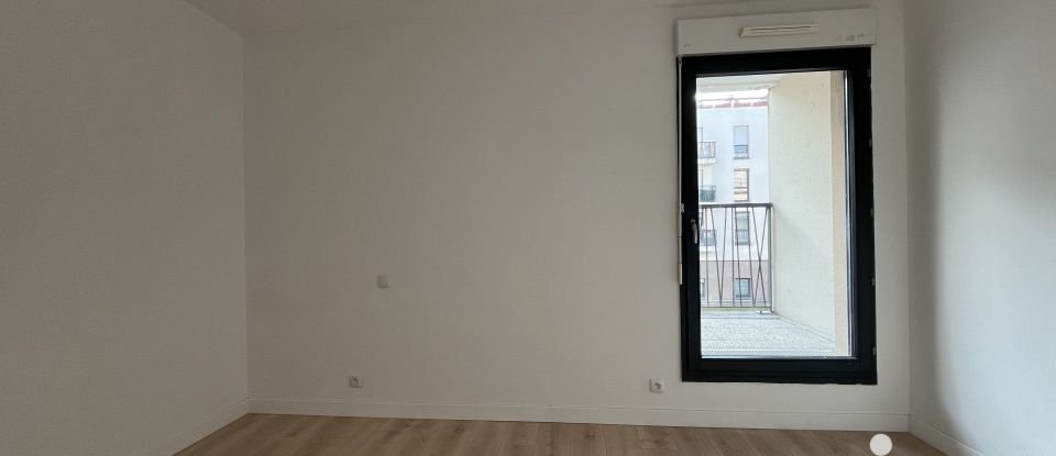 Appartement 3 pièces de 69 m² à Aubervilliers (93300)