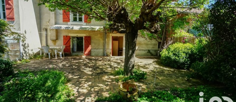 Village house 7 rooms of 195 m² in Lévignac (31530)