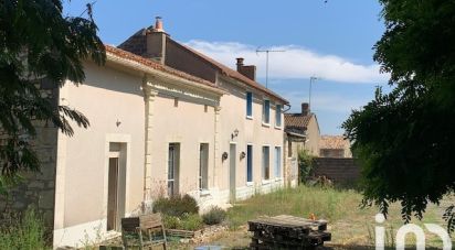 Country house 7 rooms of 166 m² in Saint-Martin-de-Sanzay (79290)