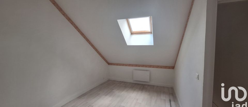 Maison 4 pièces de 190 m² à Luant (36350)