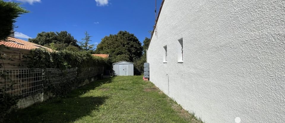 Maison 4 pièces de 83 m² à Saint-Agnant (17620)