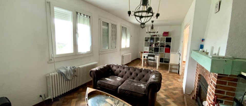 House 5 rooms of 69 m² in Salbris (41300)