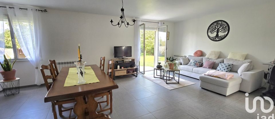 Maison 2 pièces de 60 m² à Béville-le-Comte (28700)