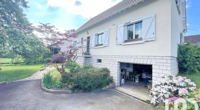 House 7 rooms of 160 m² in Morigny-Champigny (91150)