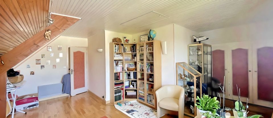 Maison 7 pièces de 160 m² à Morigny-Champigny (91150)