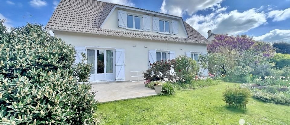 Maison 7 pièces de 160 m² à Morigny-Champigny (91150)