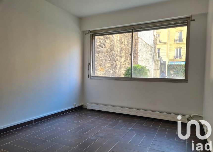 Studio 1 room of 20 m² in Paris (75015)