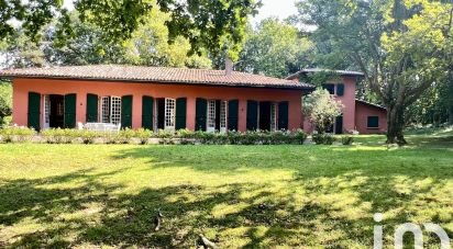 Traditional house 11 rooms of 300 m² in Ascain (64310)