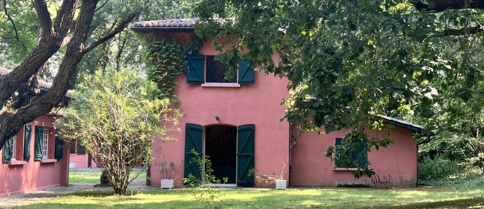 Traditional house 11 rooms of 300 m² in Ascain (64310)