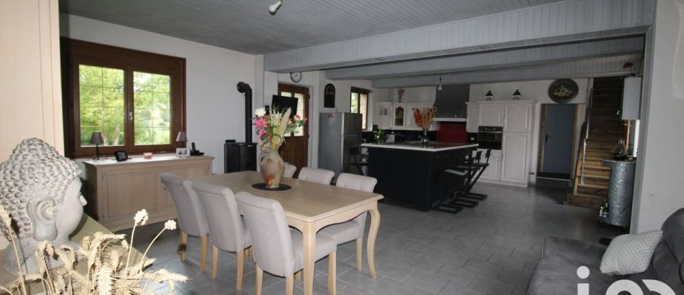 Longere 12 rooms of 259 m² in Bures-en-Bray (76660)