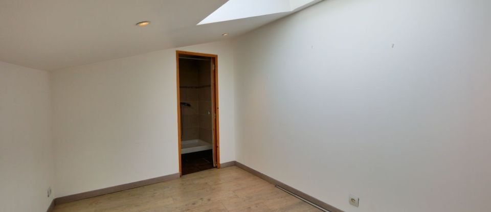 Duplex 4 pièces de 96 m² à Auriol (13390)