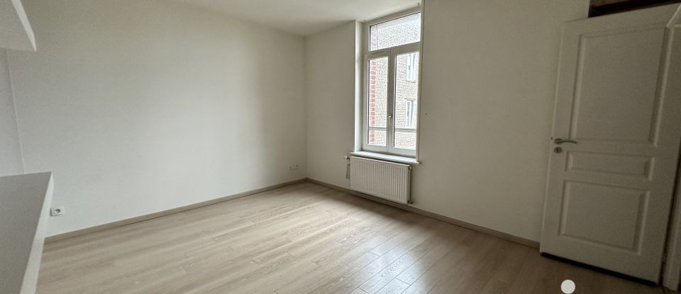 Appartement 4 pièces de 80 m² à Arras (62000)