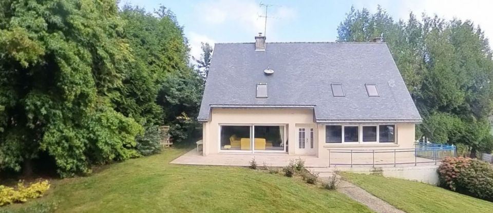 Maison 7 pièces de 183 m² à Saint-Vran (22230)