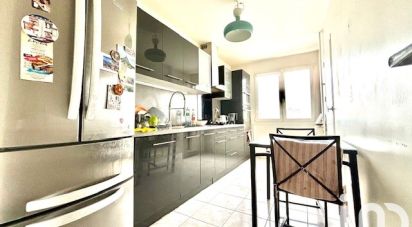 Appartement 3 pièces de 65 m² à Évry (91000)