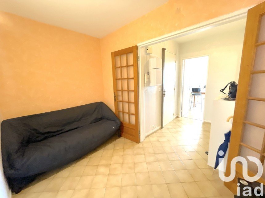 Appartement 3 pièces de 65 m² à Évry (91000)