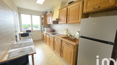 Appartement 3 pièces de 65 m² à Évry (91000)