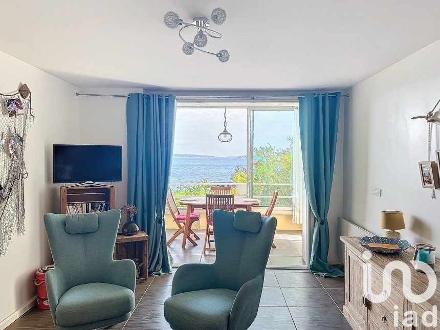 Apartment 2 rooms of 46 m² in Sanary-sur-Mer (83110)