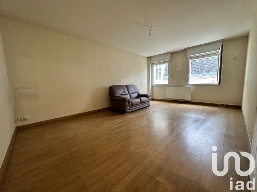 Apartment 3 rooms of 68 m² in Arras (62000)