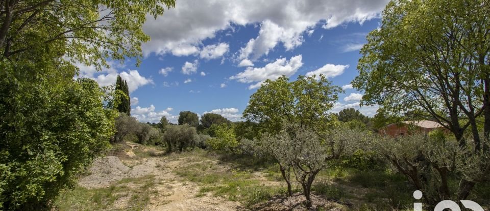 Land of 1,180 m² in Valensole (04210)