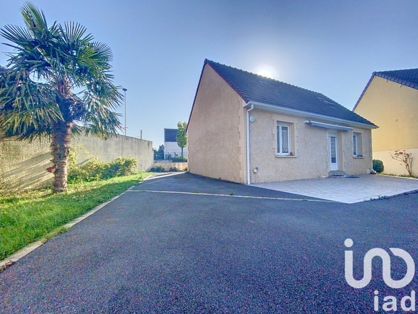 House 6 rooms of 135 m² in Laon (02000)