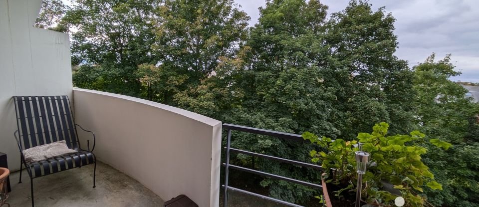 Appartement 1 pièce de 32 m² à Pau (64000)