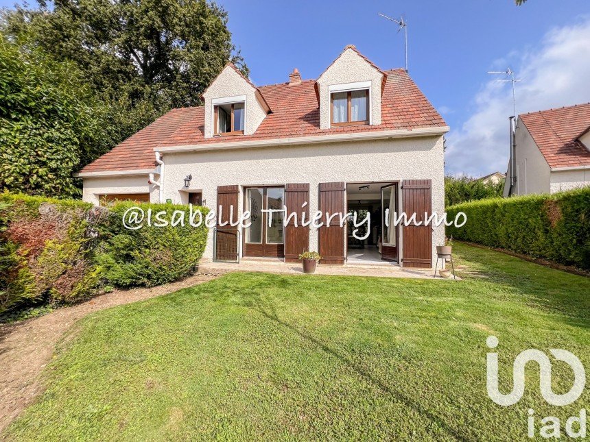 Maison traditionnelle 6 pièces de 135 m² à Saintry-sur-Seine (91250)