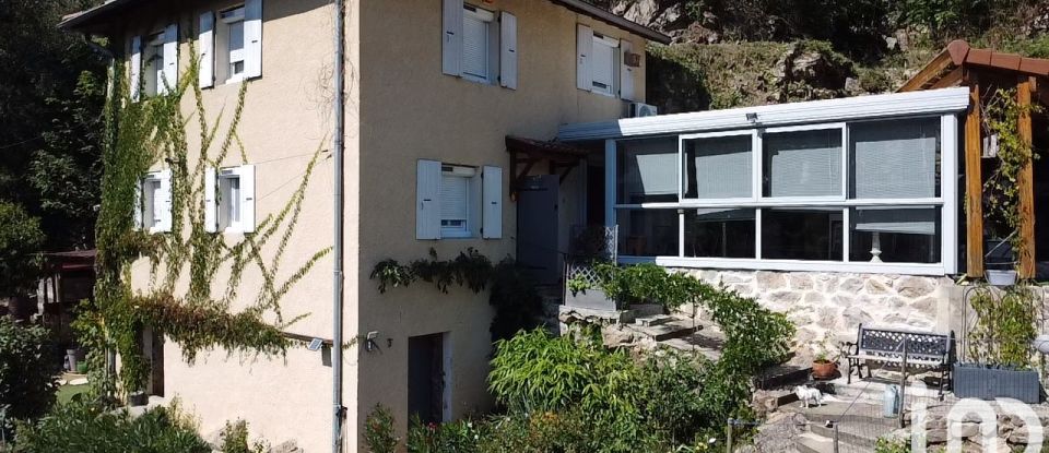 Maison de campagne 4 pièces de 107 m² à Colombier-le-Vieux (07410)