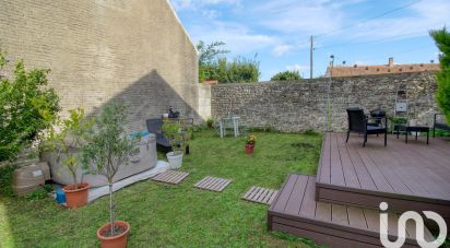 House 4 rooms of 84 m² in Puiseaux (45390)