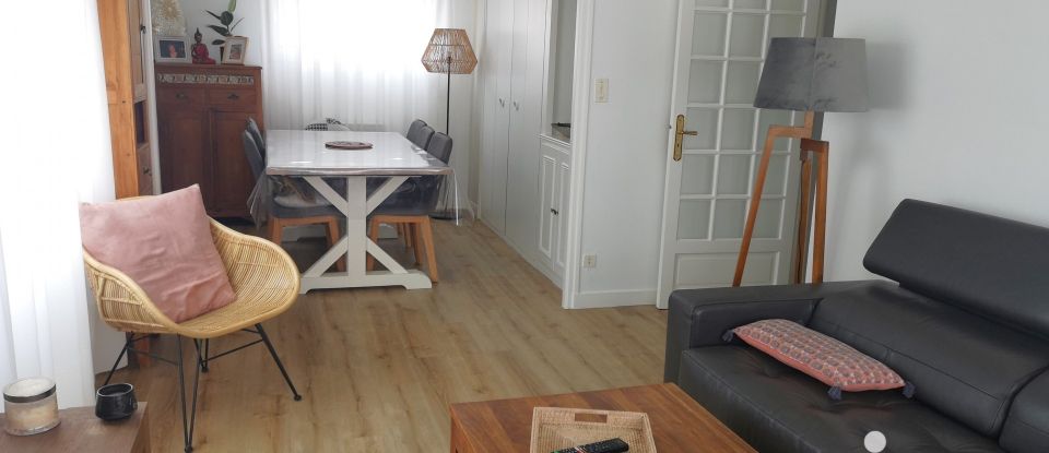 Appartement 2 pièces de 51 m² à Concarneau (29900)