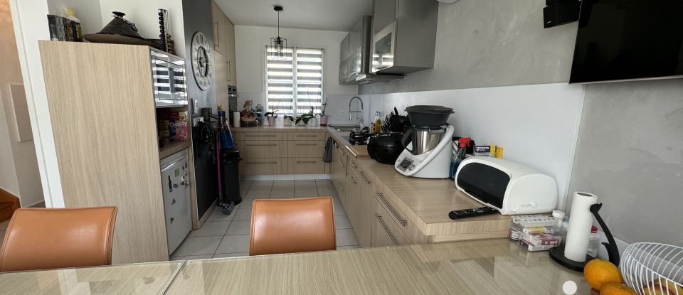 Maison 3 pièces de 65 m² à Cesson (77240)