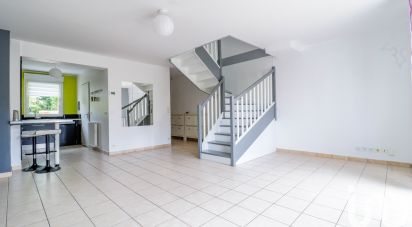 Maison 5 pièces de 117 m² à Magny-les-Hameaux (78114)