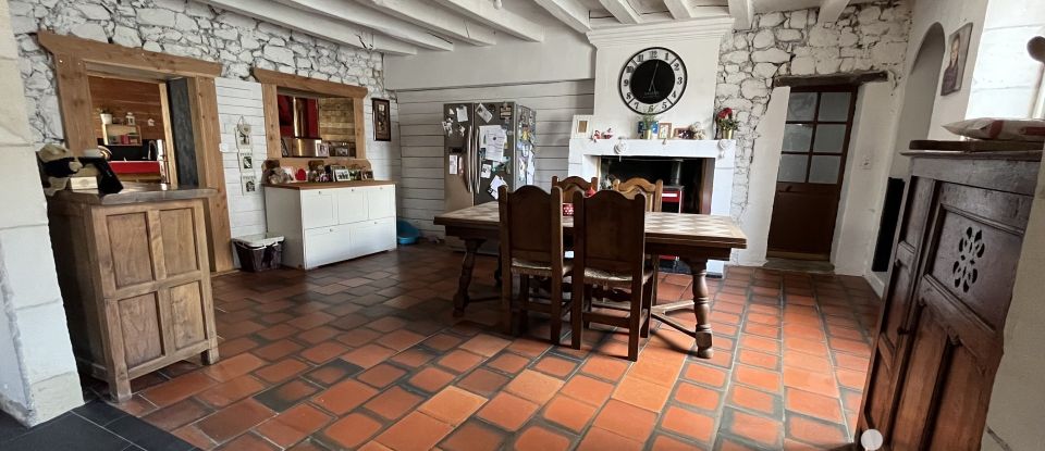 House 6 rooms of 140 m² in Sainte-Maure-de-Touraine (37800)