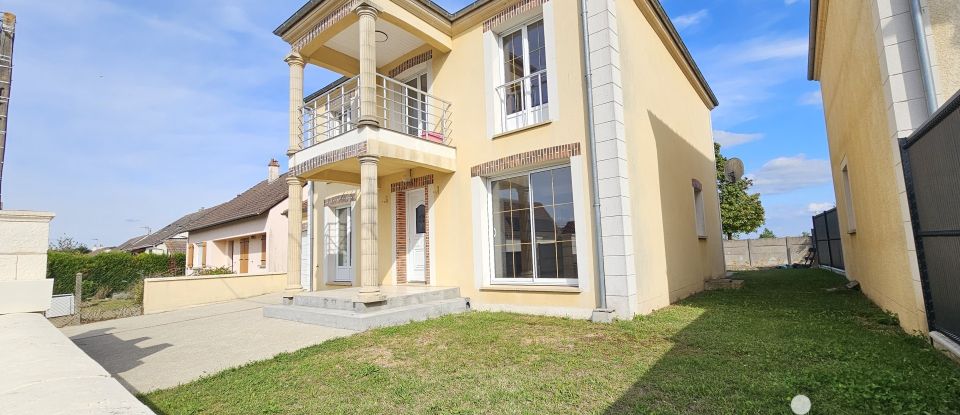 Traditional house 7 rooms of 154 m² in Sully-sur-Loire (45600)