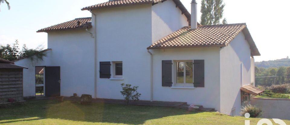 Maison 5 pièces de 131 m² à Saint-Junien (87200)