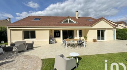 House 10 rooms of 276 m² in Étiolles (91450)