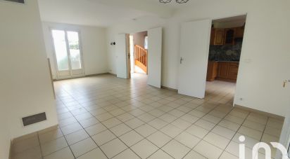 Maison traditionnelle 4 pièces de 117 m² à Thieux (77230)