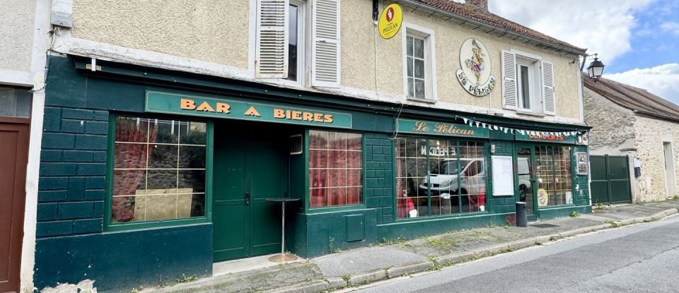 Brasserie-type bar of 171 m² in Lardy (91510)