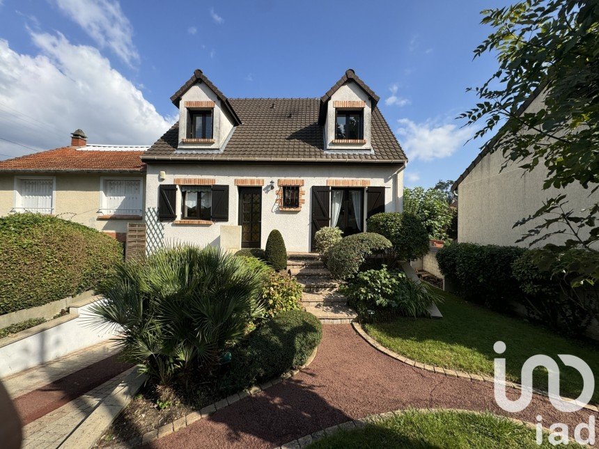 Maison traditionnelle 6 pièces de 107 m² à Viry-Châtillon (91170)