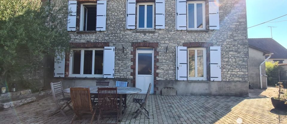 House 7 rooms of 147 m² in Rouvray-Saint-Denis (28310)