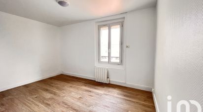 Apartment 2 rooms of 36 m² in Saint-Leu-la-Forêt (95320)