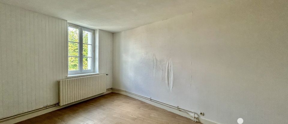 Maison 4 pièces de 98 m² à Vernantes (49390)